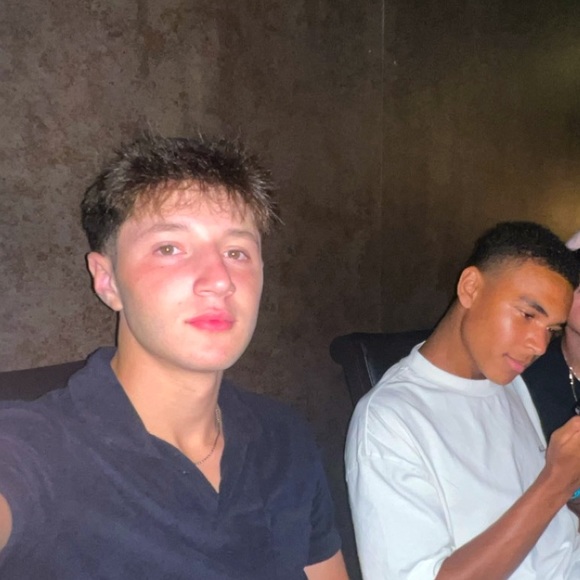 Meet your Posher, David - Picture 1 of 1